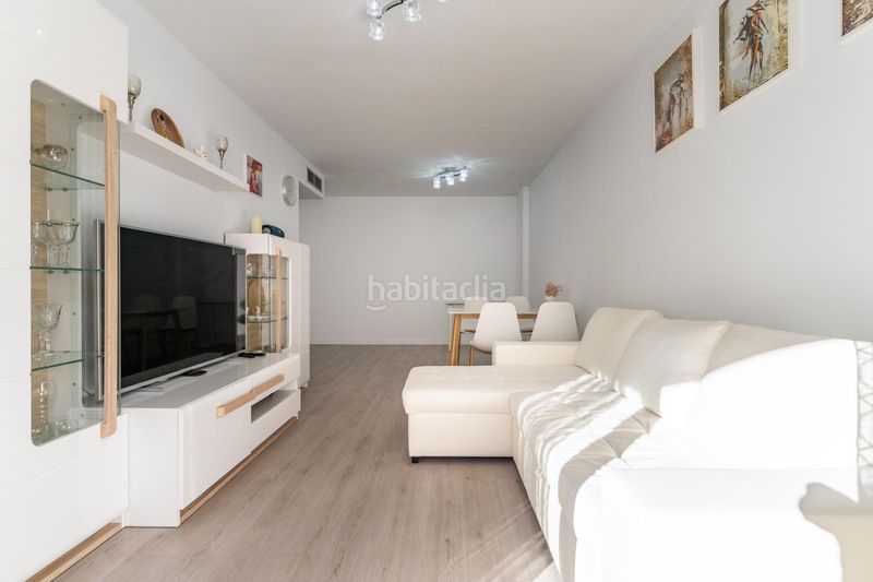 Foto ab9883b8-9775-4f30-b3cd-62ed4ca227ab. Pis amb calefacció aparcament piscina a Migjorn Reus
