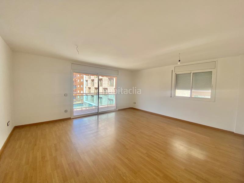 Foto 5f7228d1-58c9-4256-ae3a-1178fc52b057. Piso  venta mas iglesias en Migjorn Reus