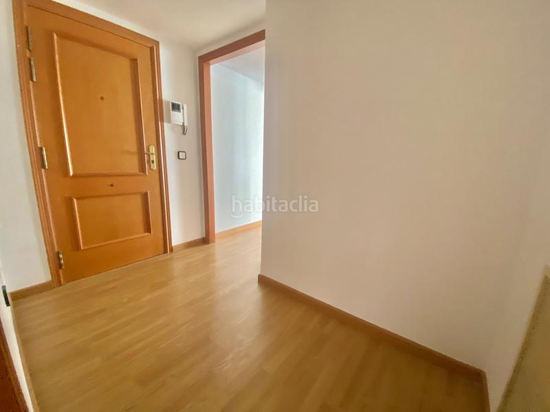 Foto 9884771b-e74f-40c4-bcd0-0453521d2370. Piso  venta mas iglesias en Migjorn Reus