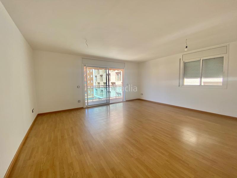 Foto b594efe7-e2b1-4e20-a41b-93a2c786ac9c. Piso  venta mas iglesias en Migjorn Reus