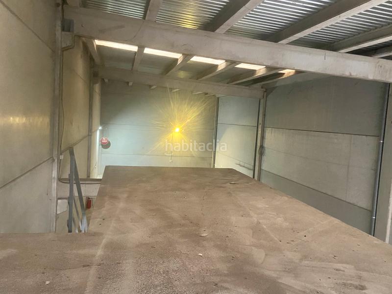 Foto 49b23eeb-5c9e-43ab-a271-fe2ad9c43e0d. Location bâtiment à usage industriel dans Constantí