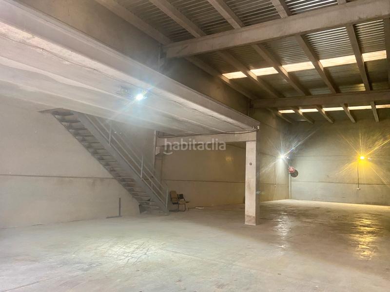 Foto c2c824be-4126-45bf-9980-ba416e54ef72. Location bâtiment à usage industriel dans Constantí