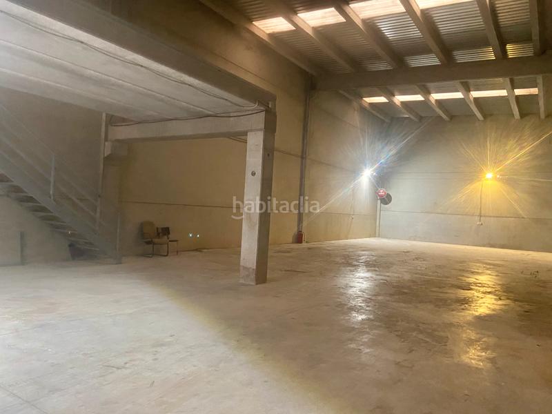 Foto c72489a9-1b26-4e55-840e-21700b5b2f20. Location bâtiment à usage industriel dans Constantí