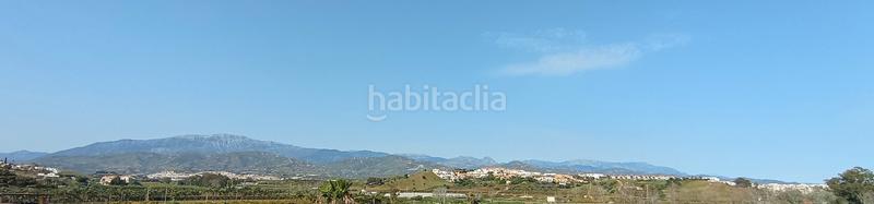 Foto 5cd3f12c-f10e-451c-8125-8eb908058026. Chalet en calle la vega 4 chalet indp. en finca urbana junto al mar en Torre del Mar