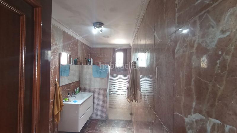 Foto bbda6381-37db-498d-bf23-3d10c4b37c95. Chalet en calle la vega 4 chalet indp. en finca urbana junto al mar en Torre del Mar