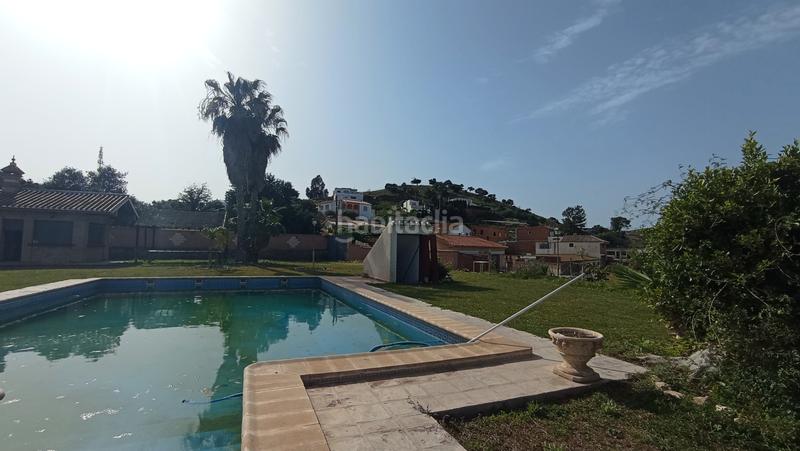 Foto f898765d-3058-4e5c-86a2-c90f001d30bc. Chalet en calle la vega 4 chalet indp. en finca urbana junto al mar en Torre del Mar