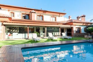 Chalet en Benicolada - Las Adelfas