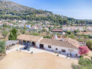 Masia a Alcalalí