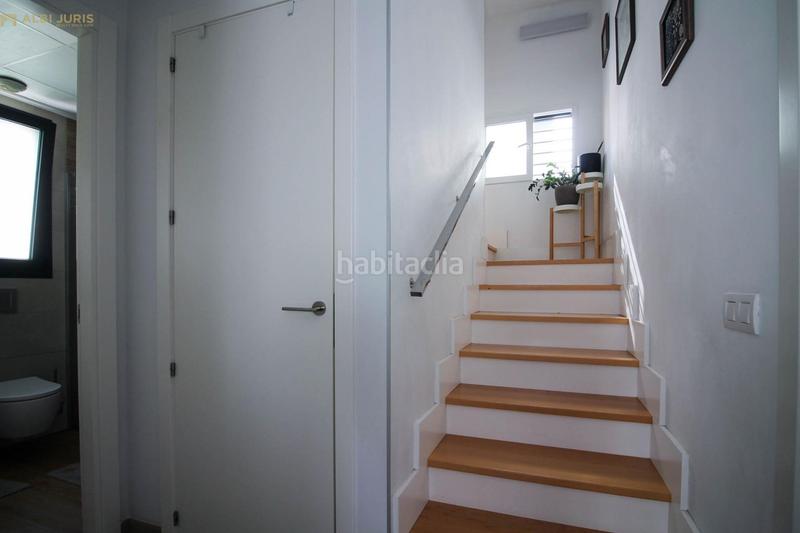Foto ba0f8921-b079-4d6c-98ee-b5bac8a0dbef. Chalet mit parking in Monte y Mar Santa Pola