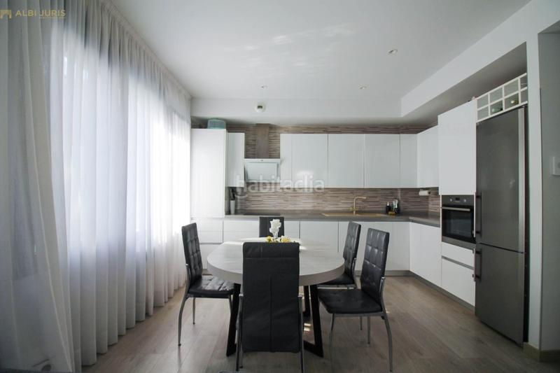 Foto 1eaba5b3-28b3-4f31-9fc6-00cbe7a940fd. Chalet with parking in Monte y Mar Santa Pola