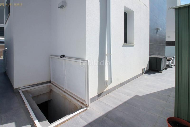 Foto 56c5d7a4-0549-4a8d-ae46-d4716a09a99e. Chalet with parking in Monte y Mar Santa Pola