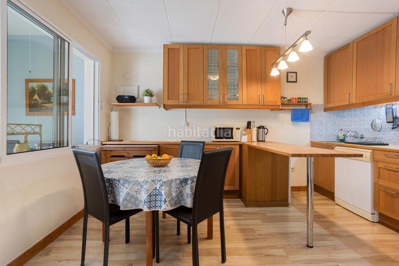 Foto 5549ced3-cccf-4f9b-82d2-e8ea278cdb01. Casa adosada en Zona Carrefour - Urbanizaciones Torrevieja