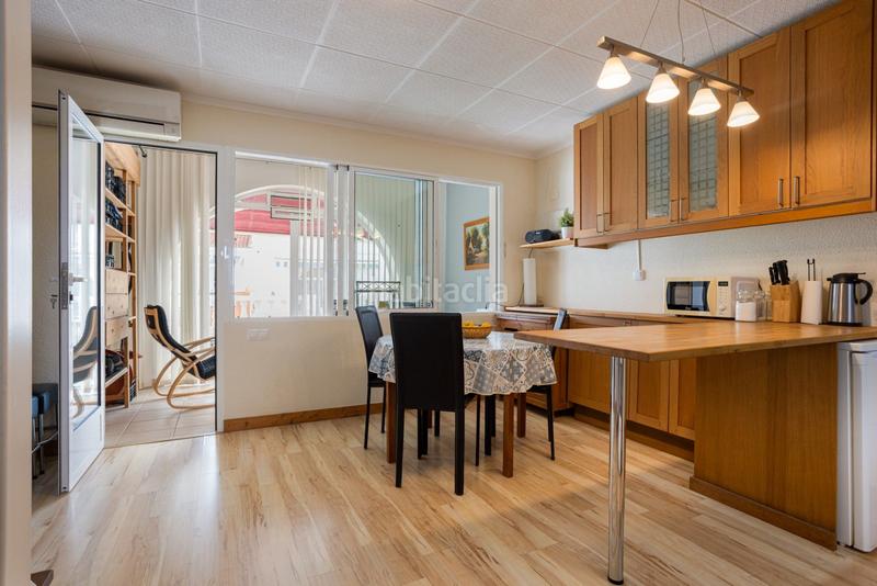 Foto 9fc6e092-9571-4d75-a209-4b9179a3f22a. Casa adossada a Zona Carrefour - Urbanizaciones Torrevieja