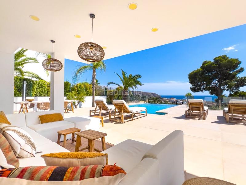 Foto c98a7b97-1212-4a81-ba6b-1c1c6f44b3c3. Chalet with parking pool in Casco Urbano Moraira