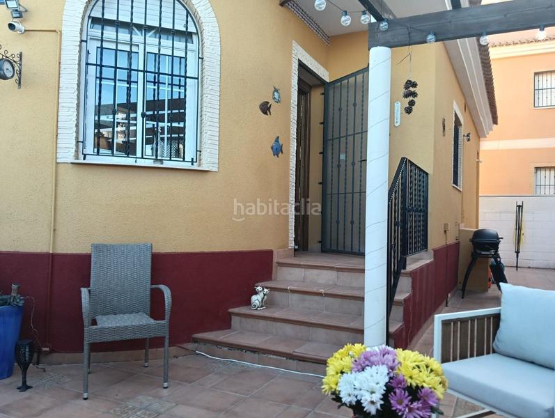 Foto 8a7d9cb0-5595-493c-9822-86fffd96c438. Xalet amb piscina a Rojales