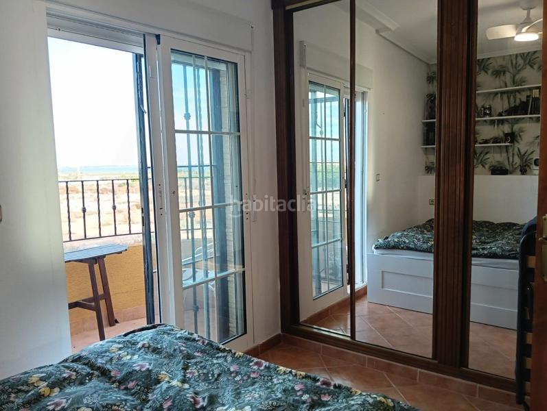 Foto a94ed503-ff3a-4545-82c5-36fe1d83a2c6. Xalet amb piscina a Rojales