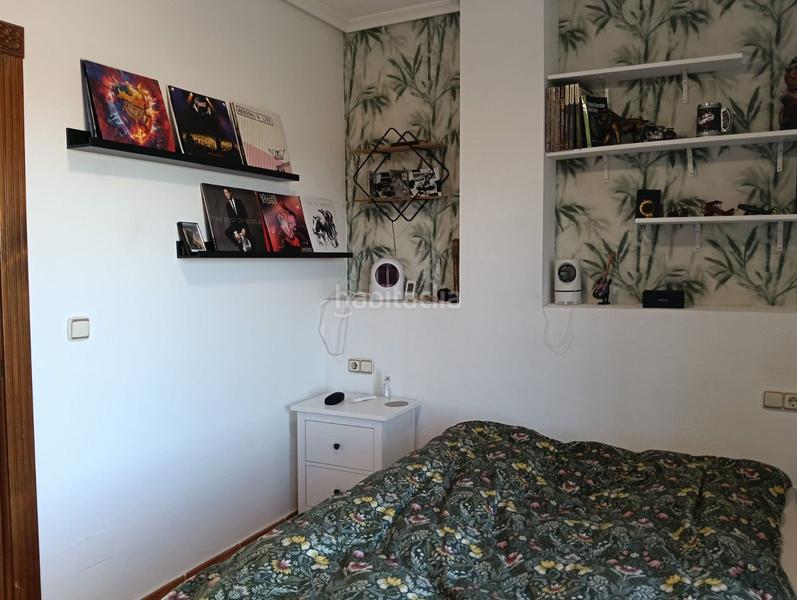 Foto be1b92f3-9fc2-4297-aa1a-09b2ab3052e2. Xalet amb piscina a Rojales