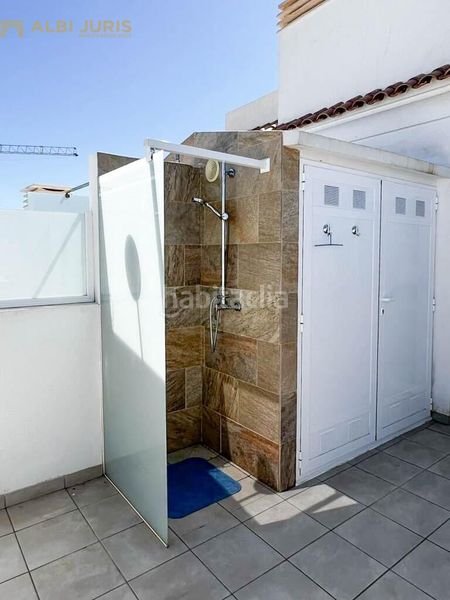 Foto b25e85f9-f106-4024-a13a-0d5622e14f74. Àtic amb piscina a Doña Pepa Rojales
