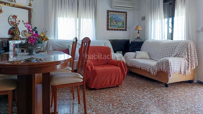 Foto a5cc9d1d-22ae-4e2a-b078-07eb101c7062. Casa amb piscina a Albatera