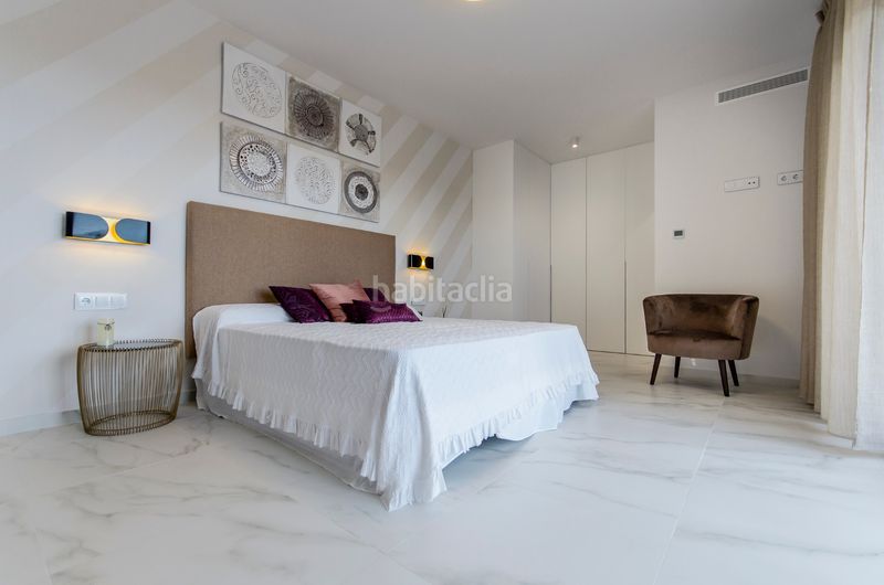 Foto ba6f2e0d-1881-4dcb-b596-f79134c4d9e6. Chalet en Campoamor Orihuela