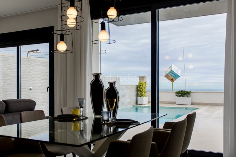 Foto cded7932-08e9-4307-b2b2-aa82d57879d4. Chalet en Campoamor Orihuela