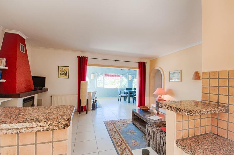 Foto 4b34f4d3-4813-4d1a-af0c-19aa66627a5f. Chalet con riscaldamento parcheggio piscina in Casco Urbano Moraira