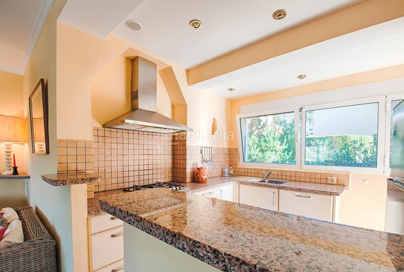 Foto 81bf081f-78e2-457d-8562-ba638bafc591. Chalet con riscaldamento parcheggio piscina in Casco Urbano Moraira