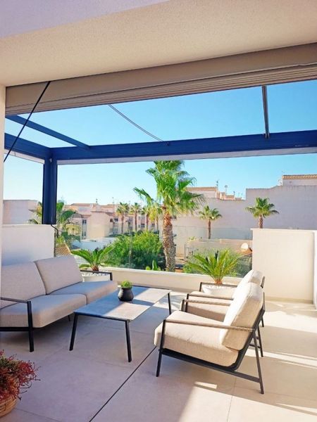 Foto a6aefcba-ccc3-409c-9073-bd19c2bb534b. Chalet mit pool in Los Balcones y los Altos Orihuela