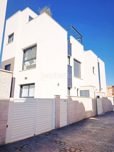 Foto e6b42f70-ddd1-43c8-8ed5-c032b60b5103. Chalet mit pool in Los Balcones y los Altos Orihuela