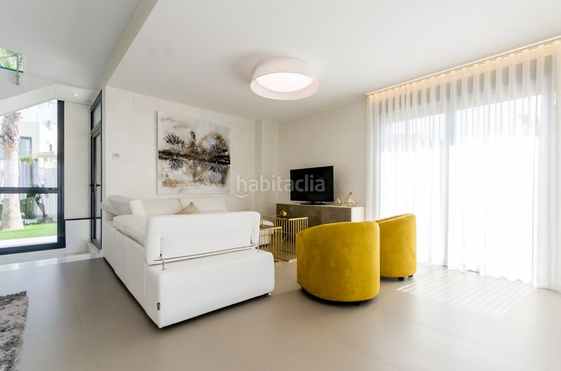 Foto 12548f05-c397-4dd3-a1d4-efc97a00ba4f. Chalet en Campoamor Orihuela