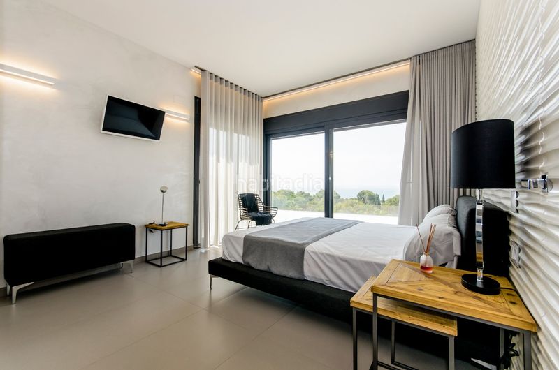 Foto 15310dea-32dd-4174-92a2-04da27692085. Chalet en Campoamor Orihuela