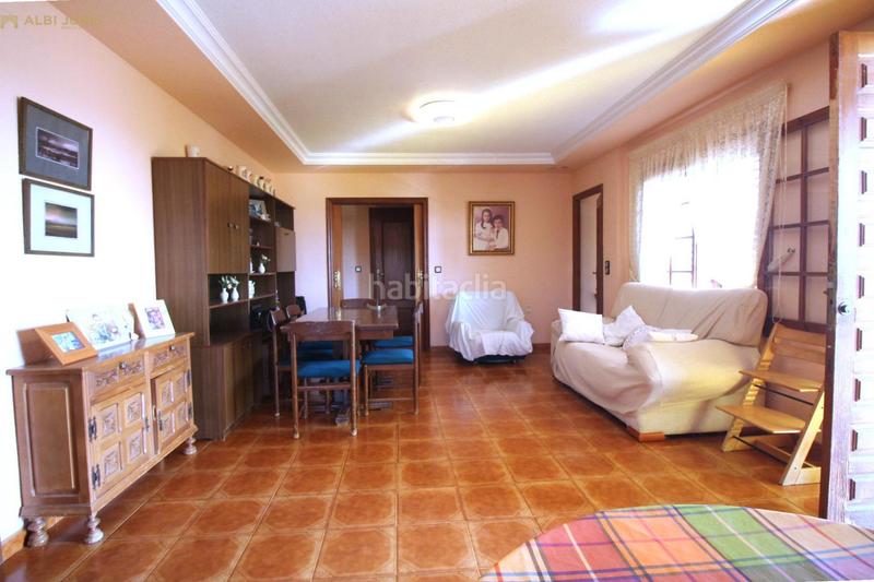 Foto f4b9f914-b976-47c4-a861-edd3ff05cab7. Xalet amb piscina a Jubalcoi Elche / Elx