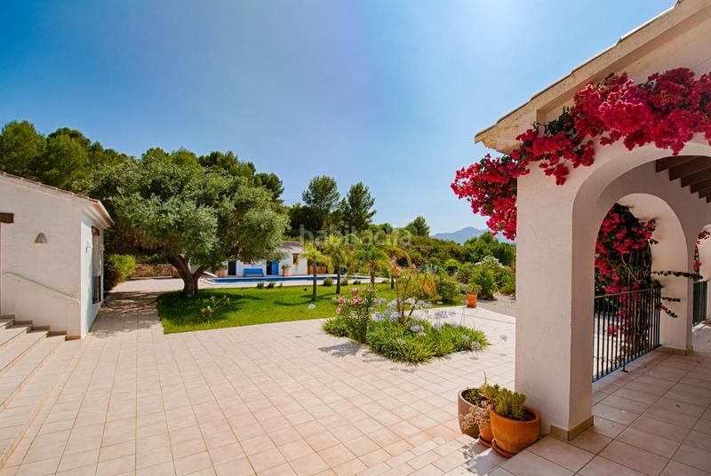 Foto a0e4c1b8-0656-418f-84fb-bdb53fa85fd0. Chalet mit heizung parking pool in Benissa pueblo Benissa