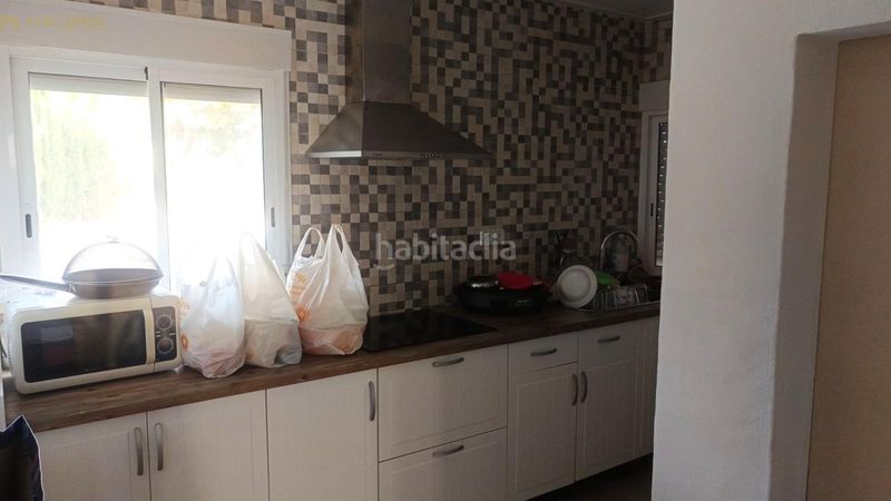 Foto 2f9650a9-236e-440b-a426-e882a401f556. Casa amb piscina a Crevillente