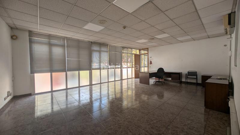 Foto 9c1700fe-eef4-4495-ba63-a2d8c77fd18a. Miete fabrikhalle mit heizung in Centre Hospitalet de Llobregat (L´)