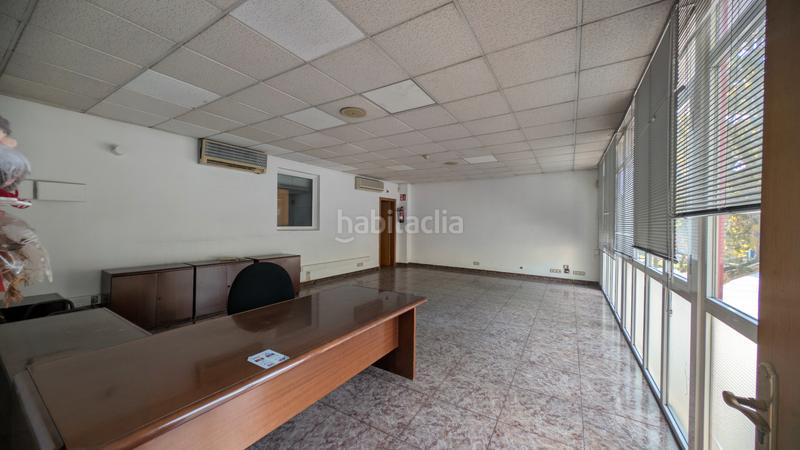 Foto eb54ea75-d9f5-47b5-b7c6-37c074c91eaf. Rent industrial building with heating in Centre Hospitalet de Llobregat (L´)