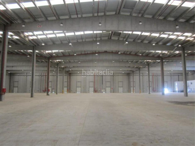 Foto 4cb4cf6c-0fe9-4934-9d37-e6a390351bb1. Lloguer local comercial amb calefacció a Montornès del Vallès