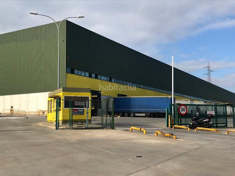 Foto 62144ea5-04bf-4d75-8447-a4f57f43cba8. Miete fabrikhalle in Abrera