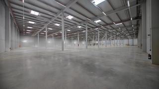 Location Bâtiment à usage industriel à Sils. Nave en alquiler en sils de 28.500 a 57.000