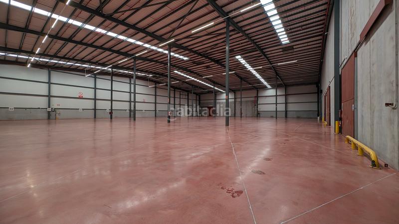 Foto 67ed367b-0db7-4330-b488-b941a8e79a80. Affitto capannone industriale in Bisbal del Penedès (La)