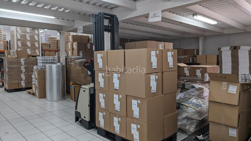 Foto 510b9f5e-11f1-4c8a-9e8b-49082b7de4ac. Fabrikhalle mit heizung in Gràcia Sabadell