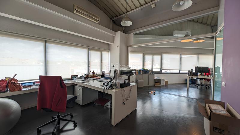 Foto 7afc6620-f755-40b3-993d-41c3aed0704c. Fabrikhalle mit heizung in Gràcia Sabadell