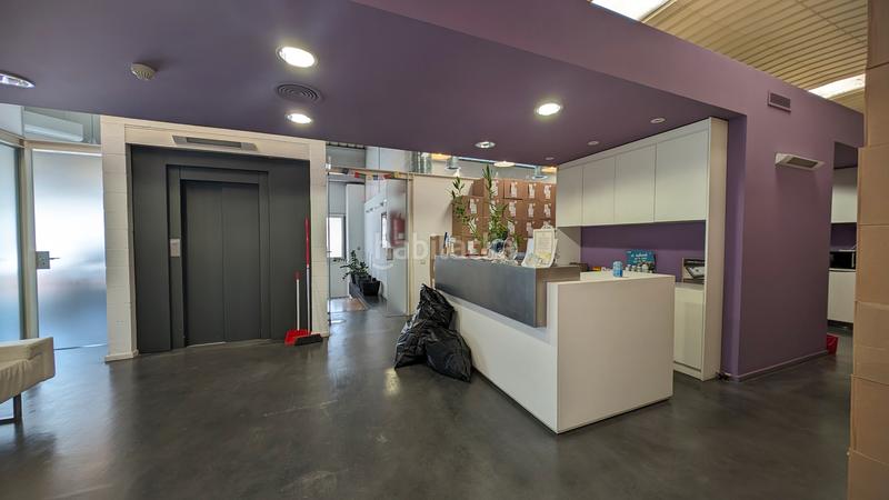 Foto 7b9c1d8f-14fc-42e7-ab3e-922e60f58d4f. Fabrikhalle mit heizung in Gràcia Sabadell