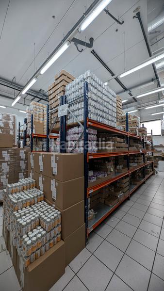 Foto a21e4822-38b1-45d4-b254-976f6c617a9d. Fabrikhalle mit heizung in Gràcia Sabadell