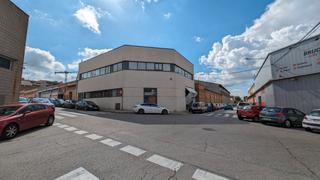 Nau industrial  Carrer del bruc. Nave corporativa en venta
