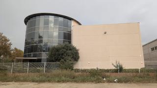 Nau industrial a Pla d'en Boet. Nave en venta con gran imagen corporativa