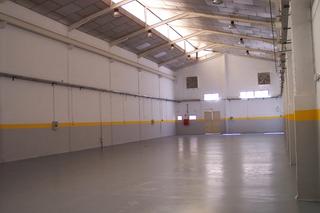 Miete Fabrikhalle in Manresà. Nave industrial en alquiler en badalona