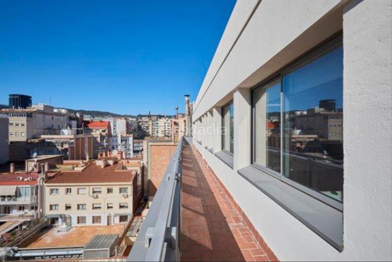 Foto 4461e971-bde5-4378-ac21-a176edd6580e. Miete büro mit heizung in Barri de les Corts Barcelona