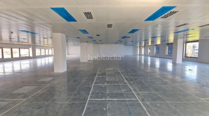 Foto 0336d21a-1a23-45bd-a470-667c54670272. Rent office space with heating in Barri de les Corts Barcelona