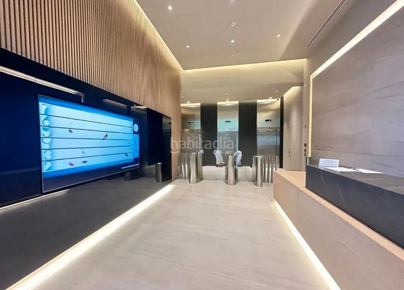 Foto 0d2a0f36-b318-4f06-8fb3-bfa598cffd58. Rent office space with heating in Barri de les Corts Barcelona